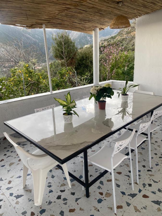 Maison Bellevue - 2 Bdrm Villa In Borsh Beach Экстерьер фото